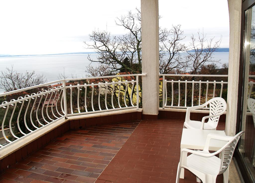 Guesthouse Gauss Opatija Habitación foto